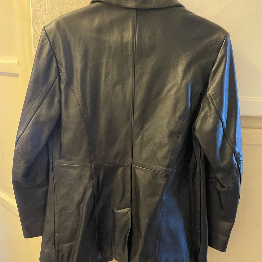 Leather jacket - Picture 4 of 7